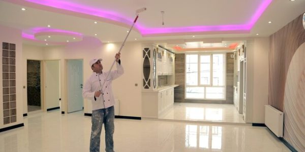 house-painting-man-painting-ceiling-house_923301-4